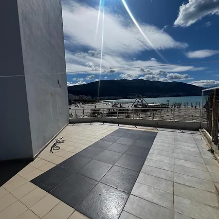 Apartment The Oasis Seaview